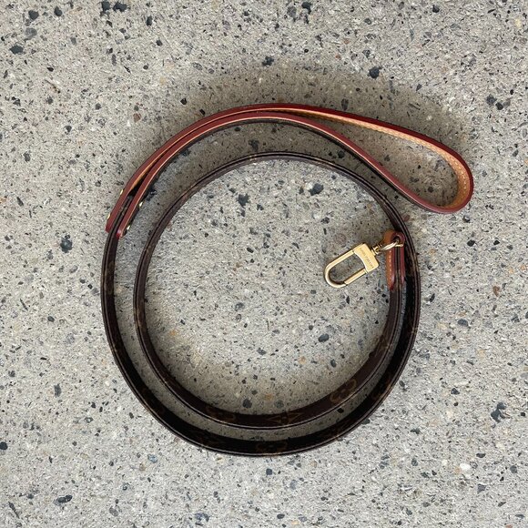 Authentic Louis Vuitton Monogram Dog Leash | Classic Canvas & Vachetta Leather - Picture 1 of 4